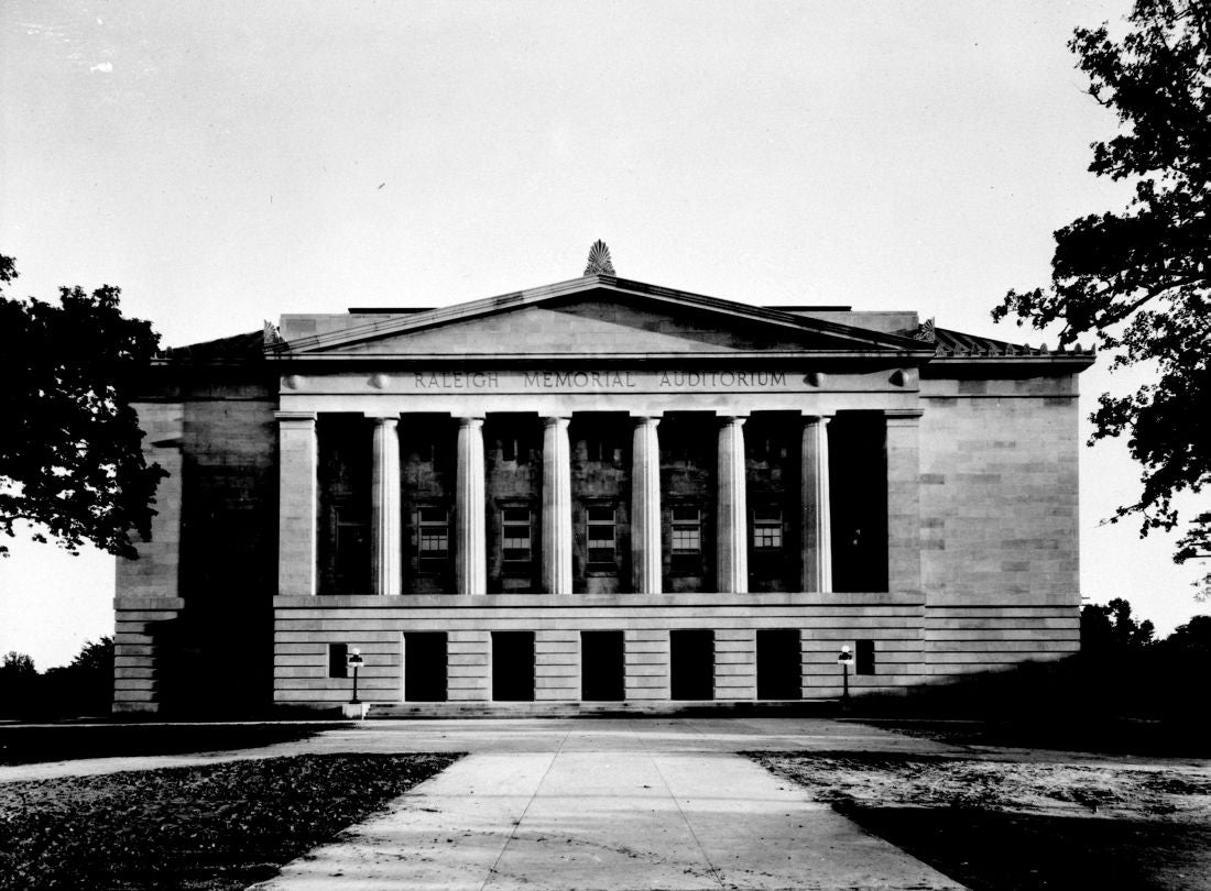 Black and white photo of the exterior of Raleigh Memorial 1932 by Albert Barden